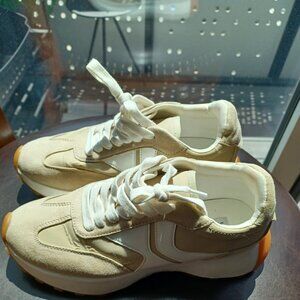 Steve Madden Sneakers 8.5